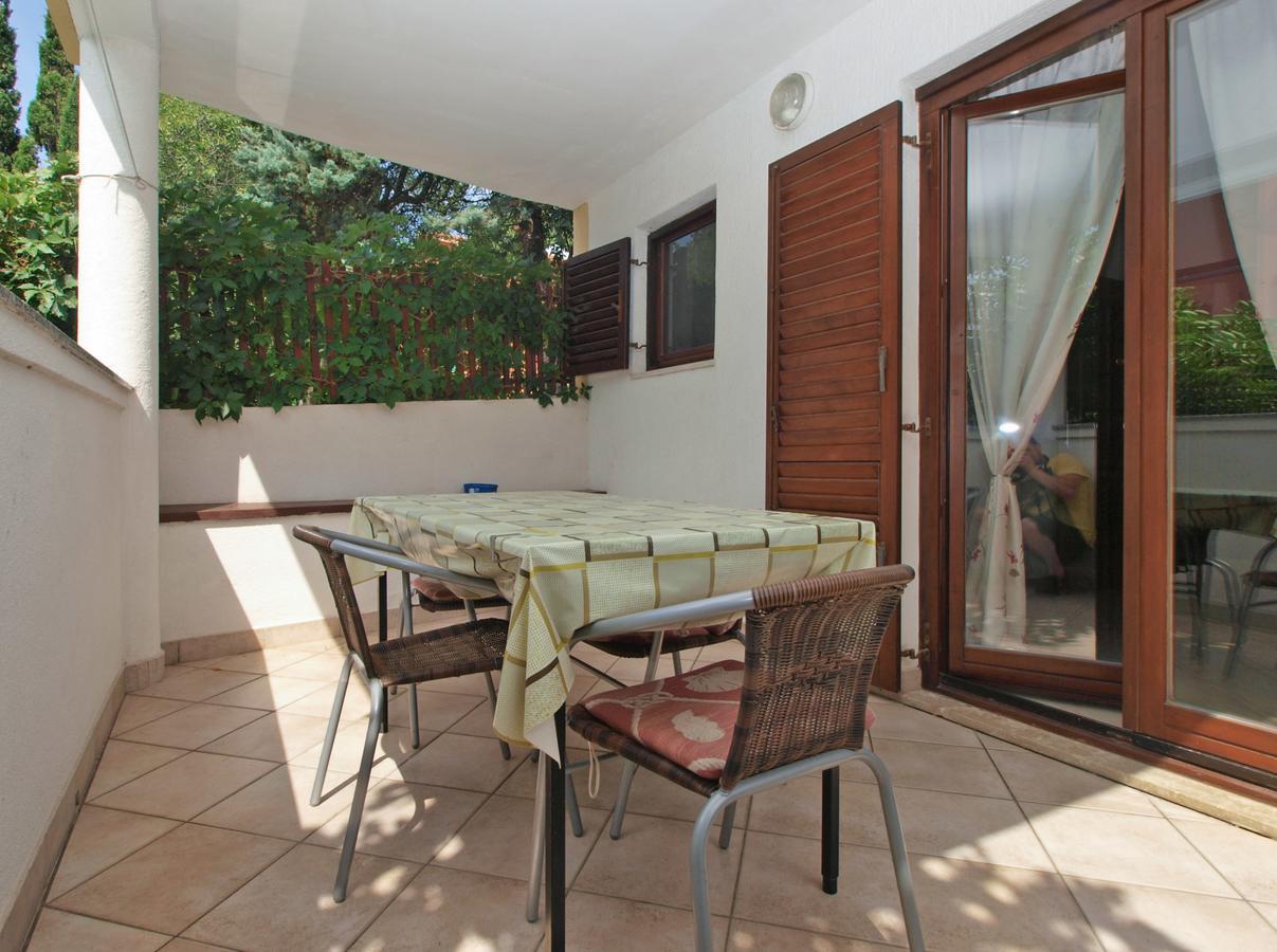 Apartments Luciano 1728 Premantura Buitenkant foto