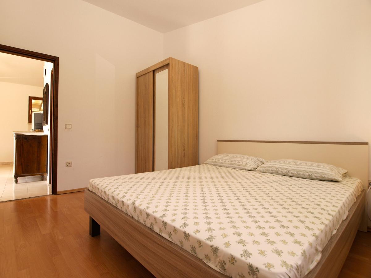 Apartments Luciano 1728 Premantura Buitenkant foto