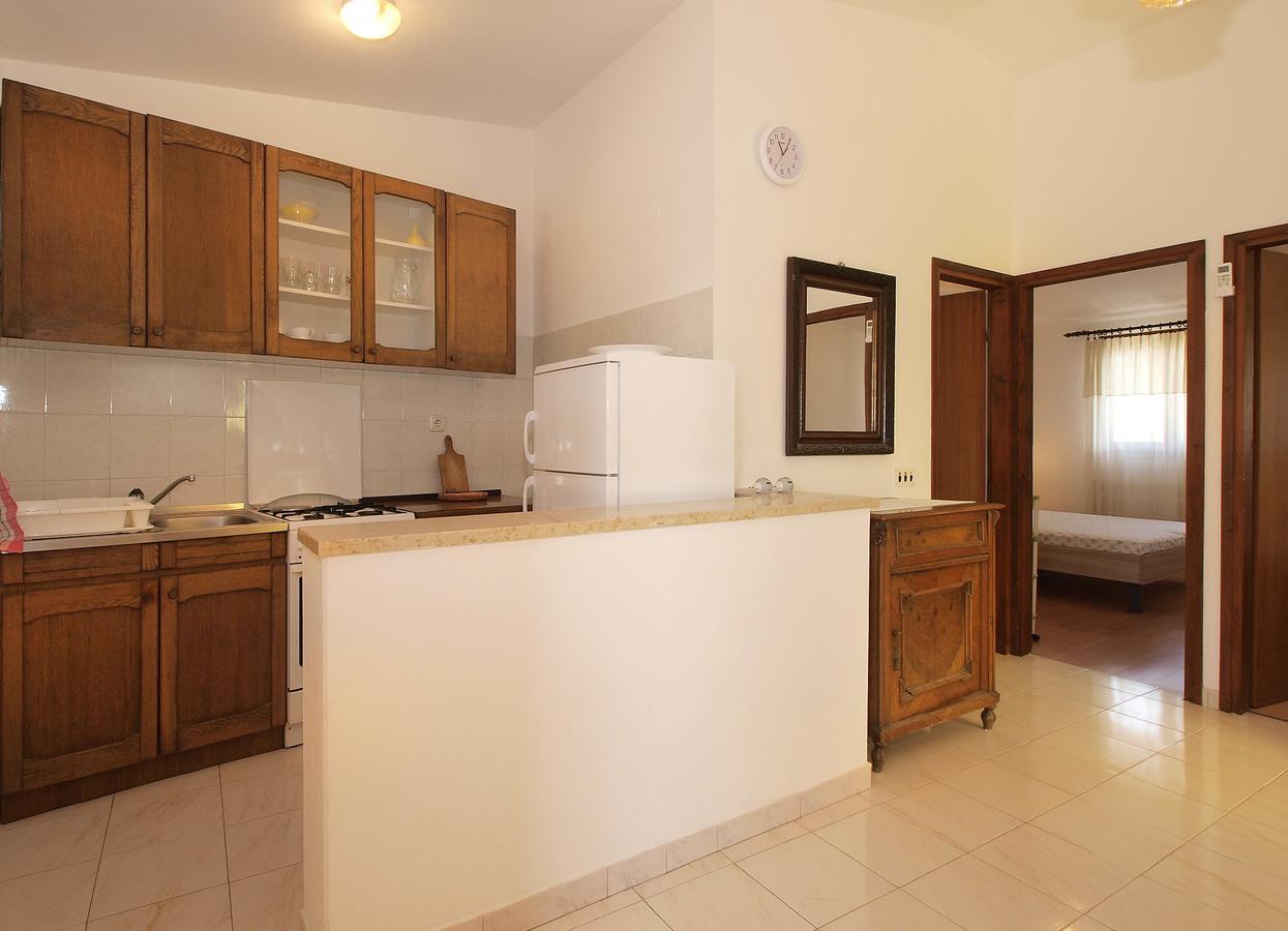Apartments Luciano 1728 Premantura Buitenkant foto