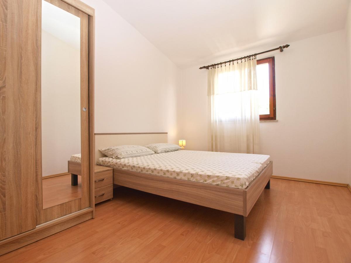 Apartments Luciano 1728 Premantura Buitenkant foto