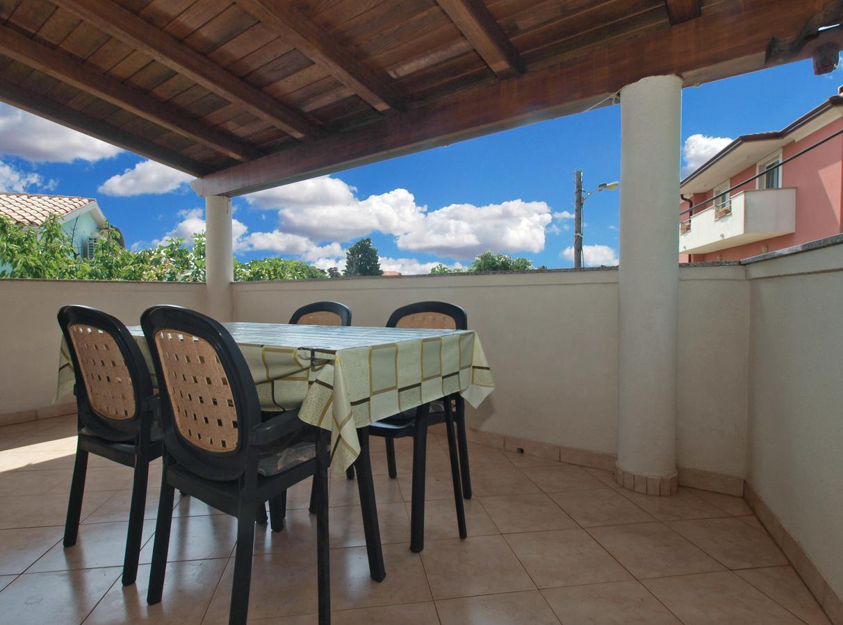 Apartments Luciano 1728 Premantura Buitenkant foto